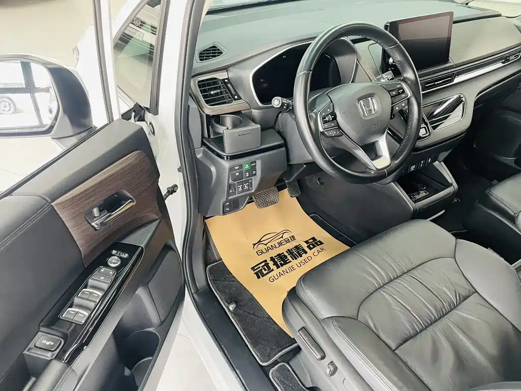 Honda Odyssey 2024 2.0L e:HEV
