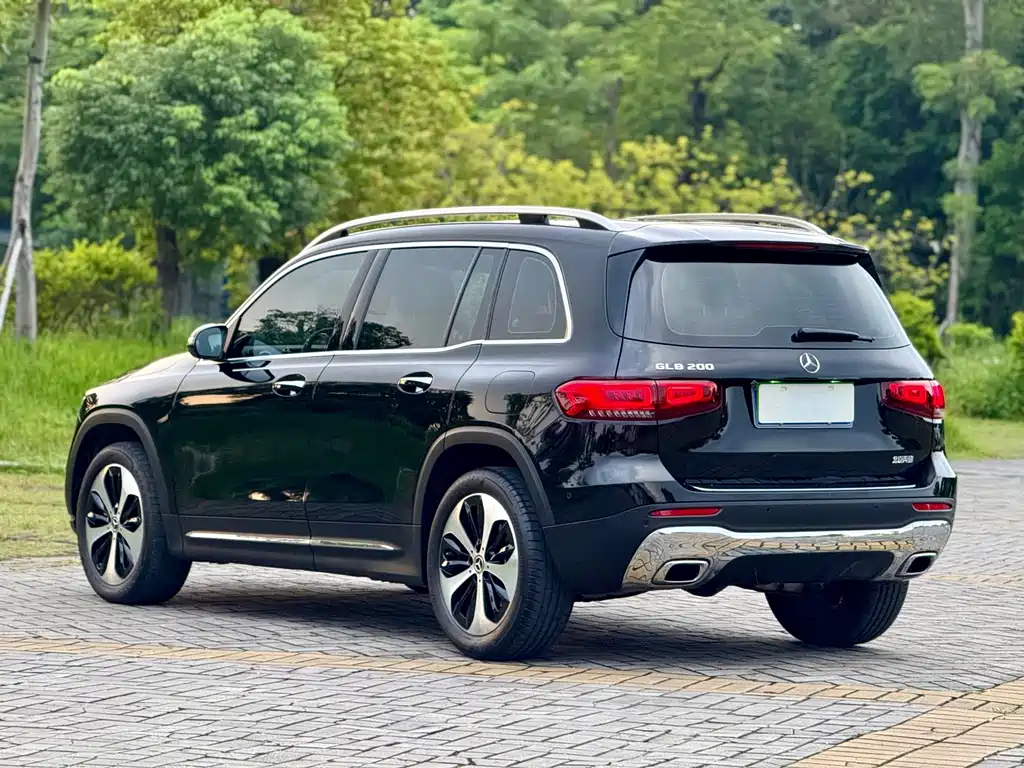 Mercedes-Benz GLB — миниатюра 7
