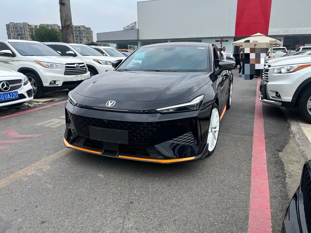 Changan UNI-V 2025