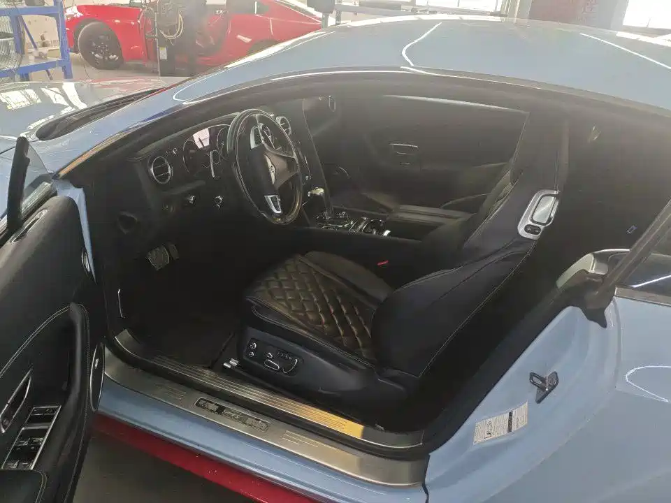 Bentley Continental — миниатюра 3