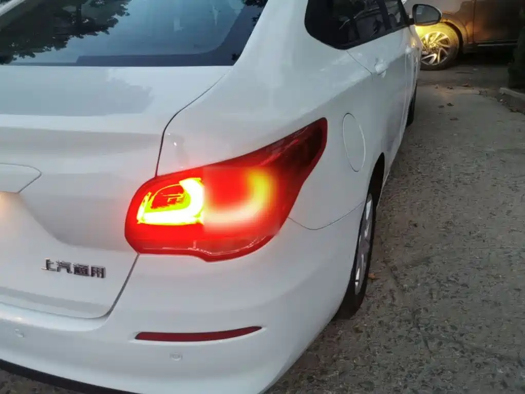 Chevrolet Cavalier — миниатюра 8