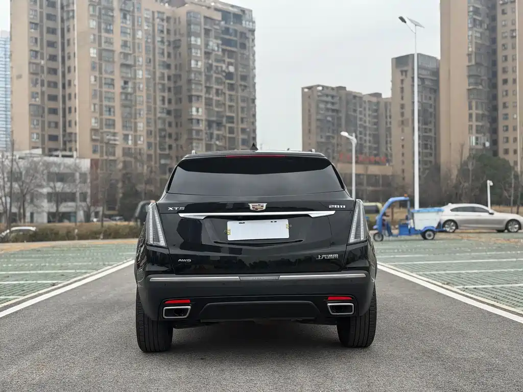 CADILLAC XT5