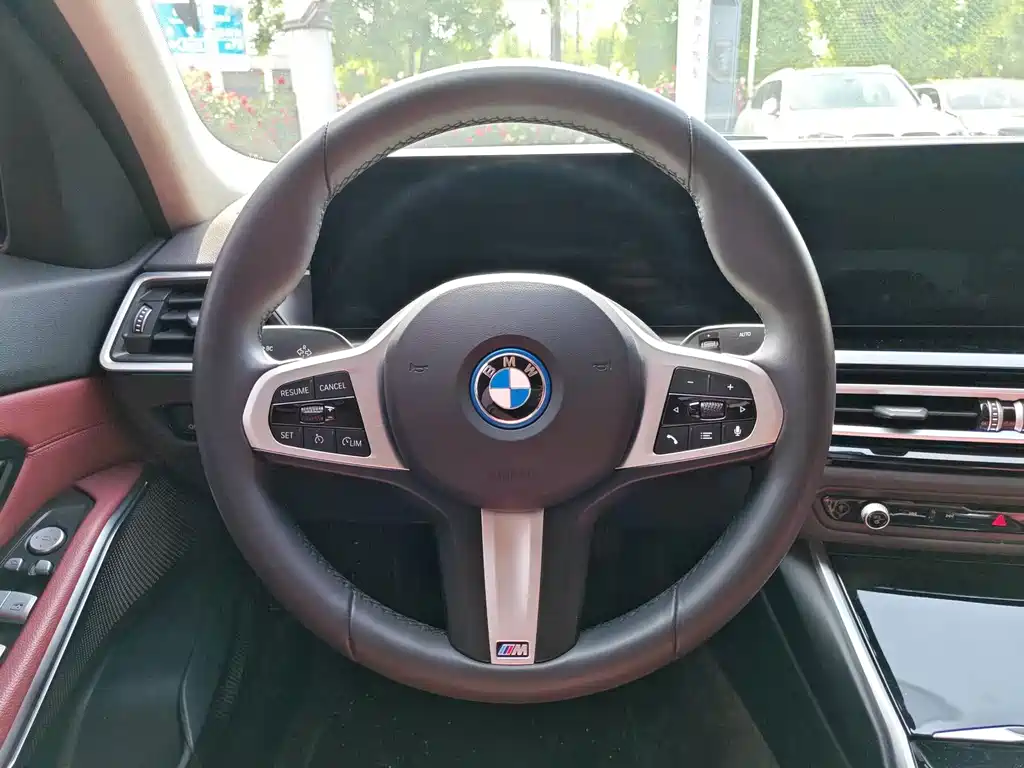 BMW i3 — миниатюра 17