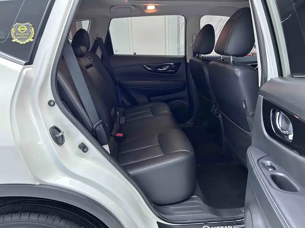 Nissan X-Trail — миниатюра 10