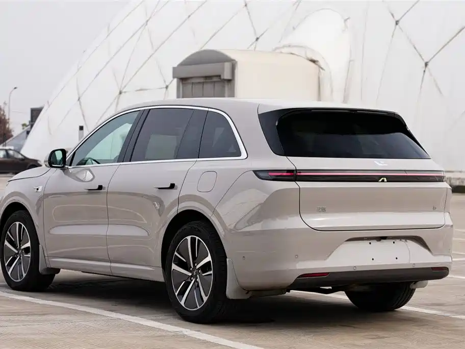 Li Auto IDEAL L6