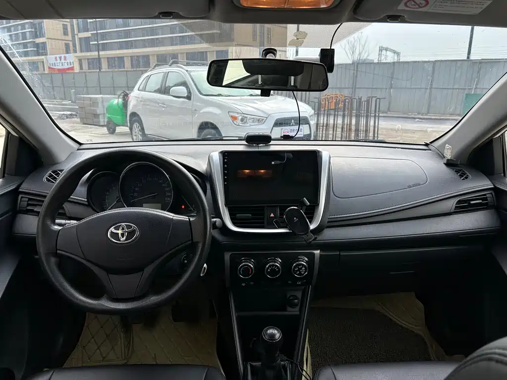 TOYOTA VIOS