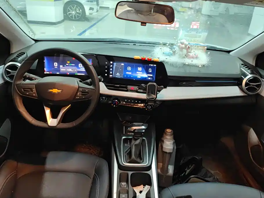 Chevrolet Monza — миниатюра 12