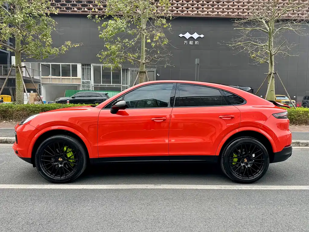 PORSCHE CAYENNE