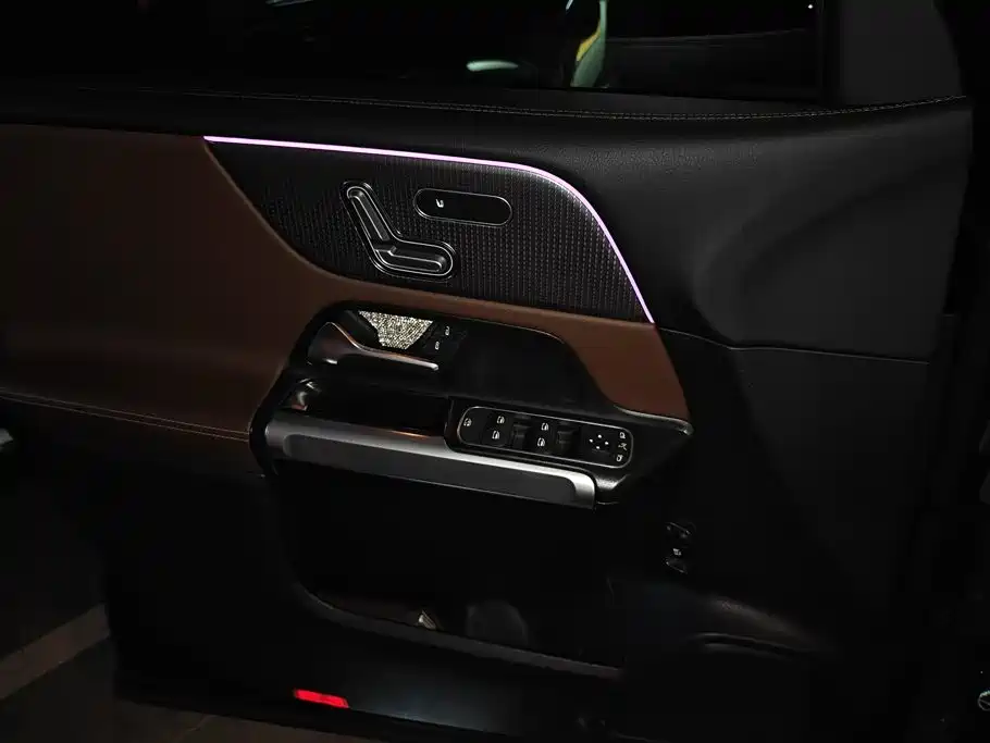 Mercedes-Benz GLB — миниатюра 7