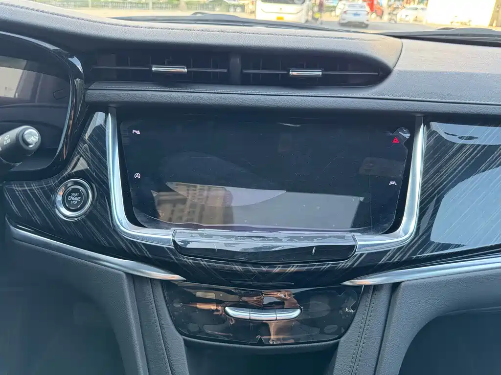 Cadillac XT6 — миниатюра 8