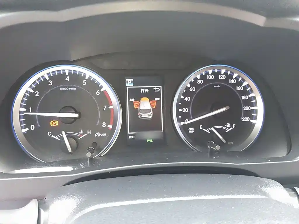 Toyota Highlander 2018 2.0T Luxury 7 мест V