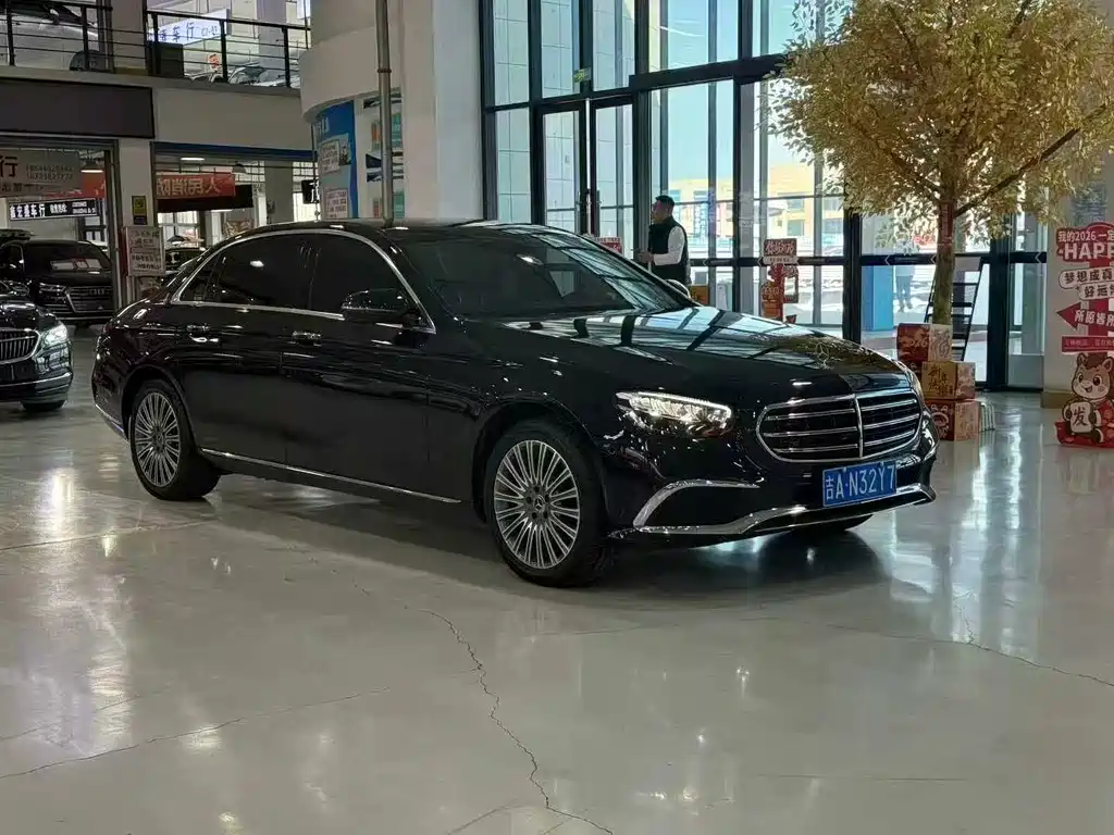 MERCEDES-BENZ E CLASS