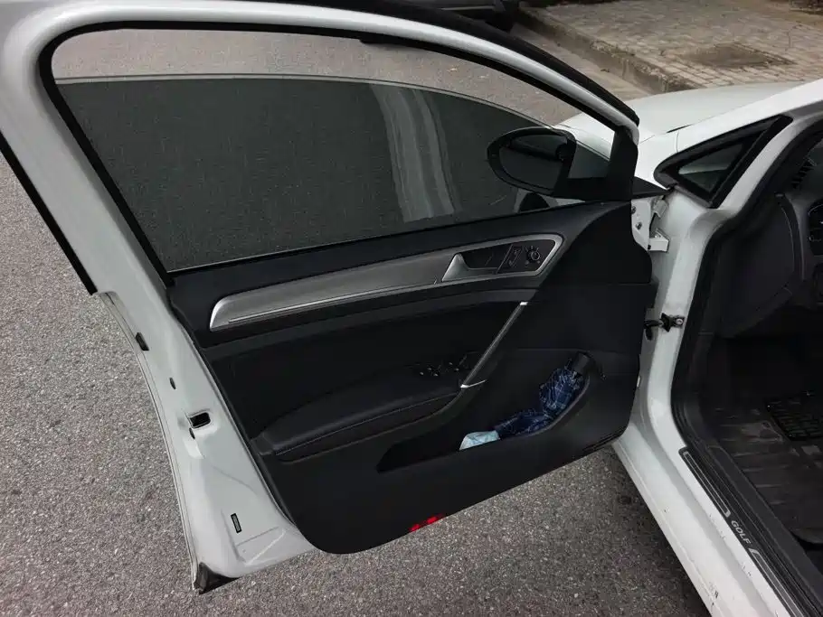 Volkswagen Golf — миниатюра 7