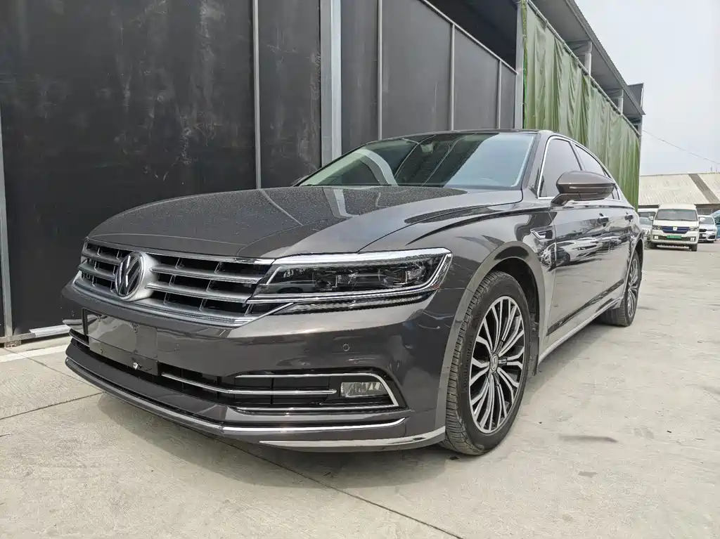 Купить Volkswagen Phideon