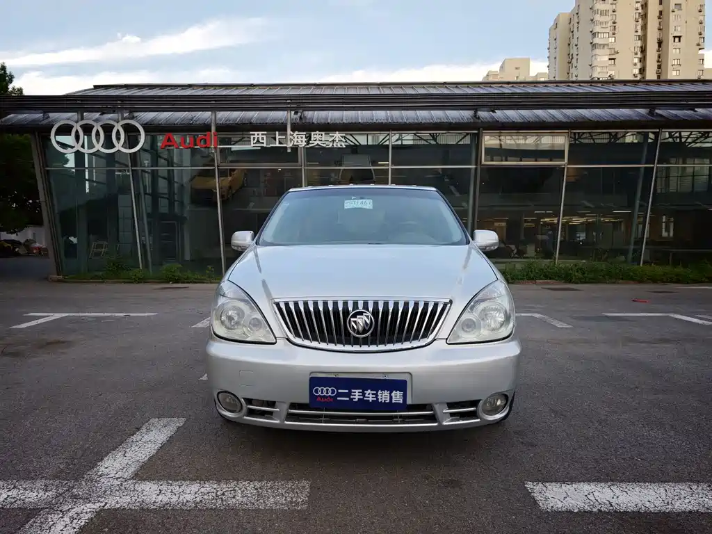 Buick GL8 — миниатюра 2