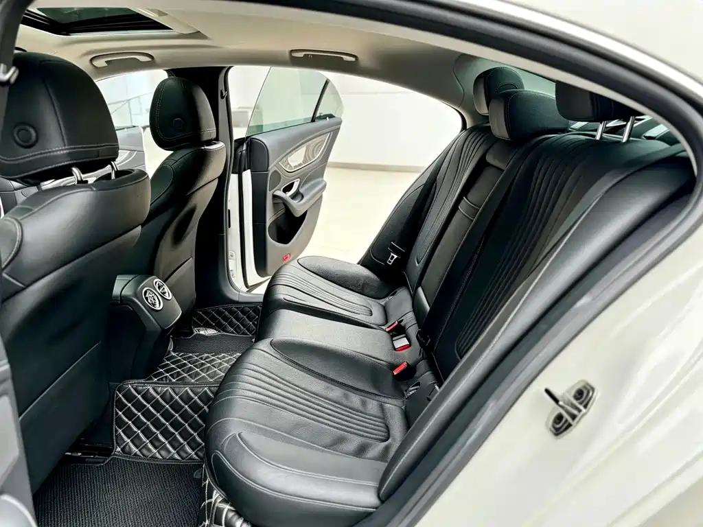 Mercedes-Benz CLS — миниатюра 8