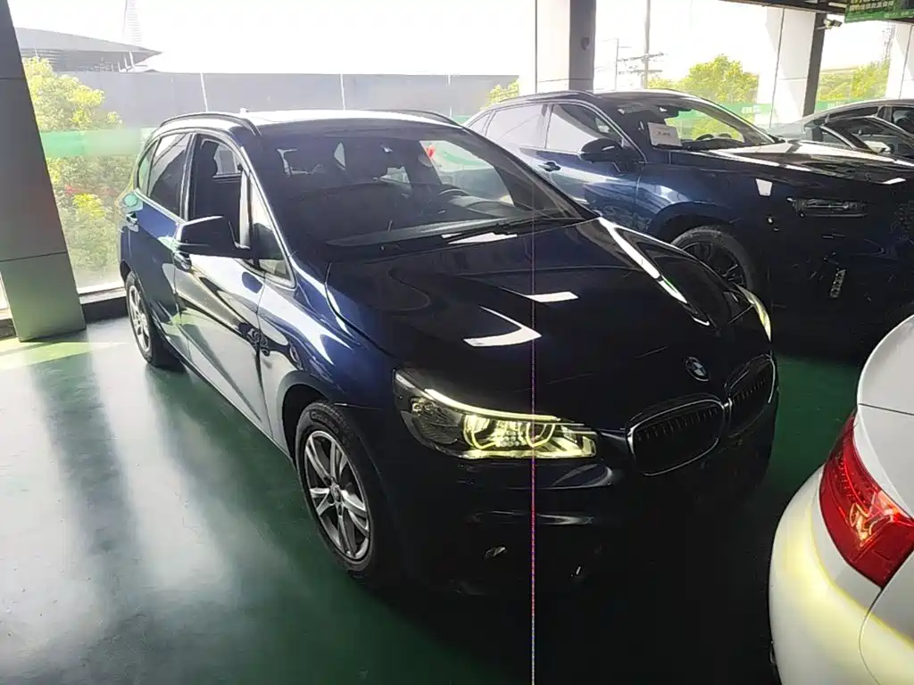 BMW 2 Series Active Tourer — миниатюра 4