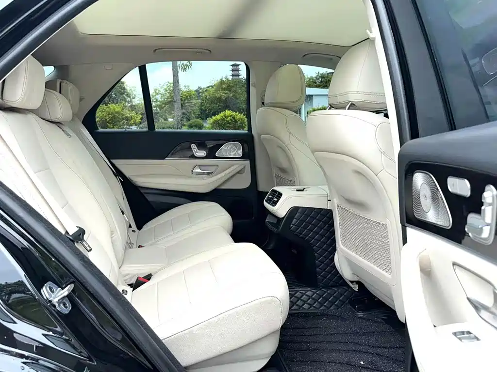 Mercedes-Benz GLE (Import) — миниатюра 7