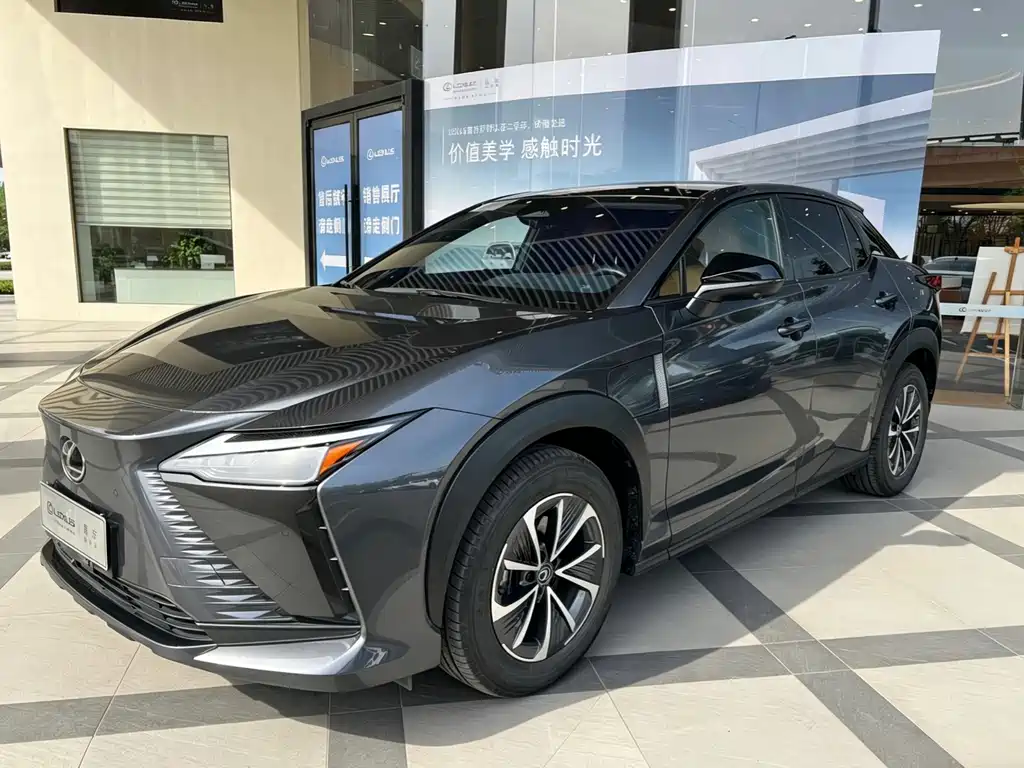 Lexus RZ 2023