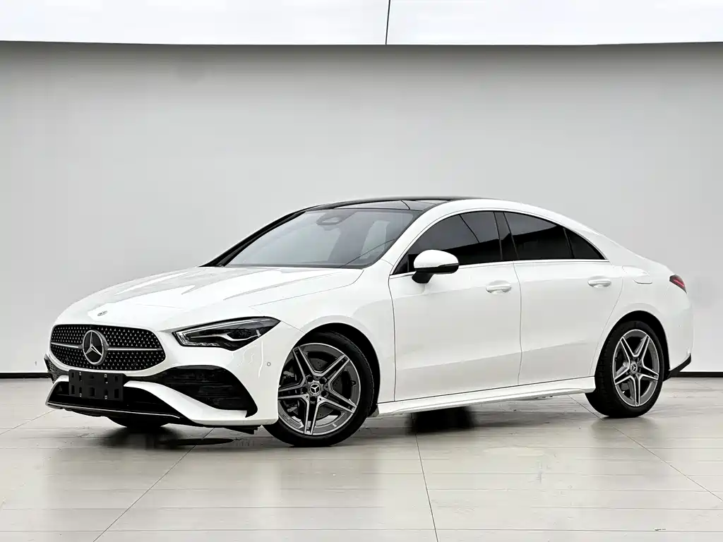 MERCEDES-BENZ CLA