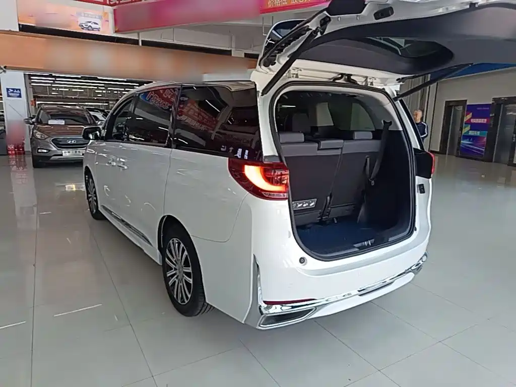 GAC Motor Trumpchi M8 — миниатюра 5