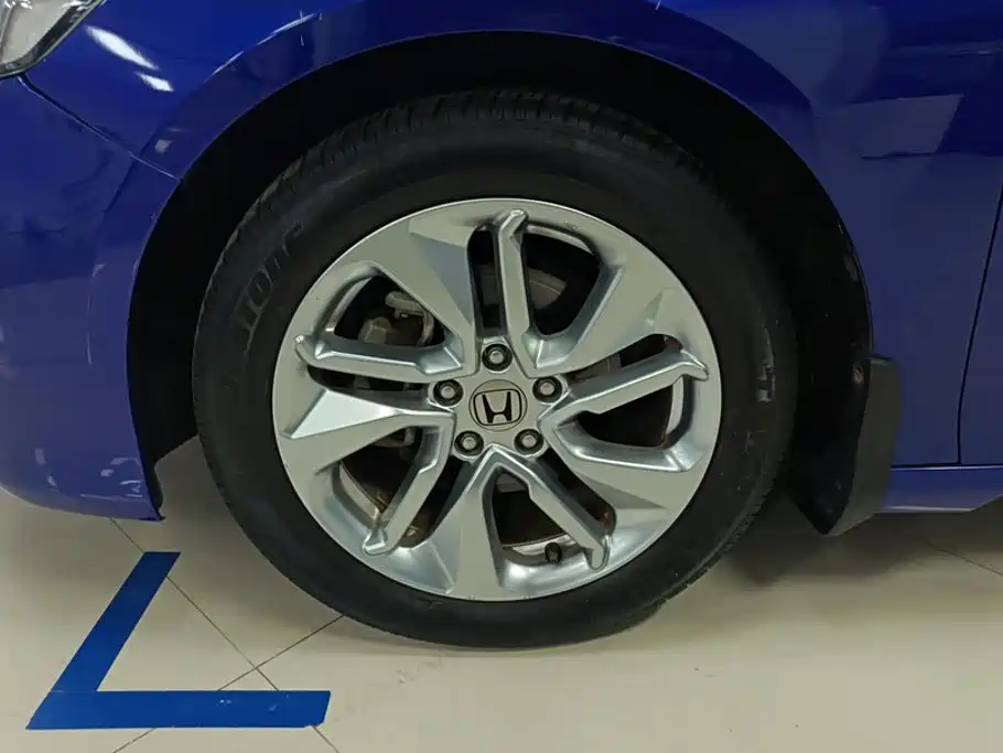 Honda Accord — миниатюра 6