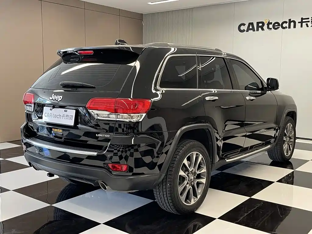 Jeep Grand Cherokee (Import) — миниатюра 5