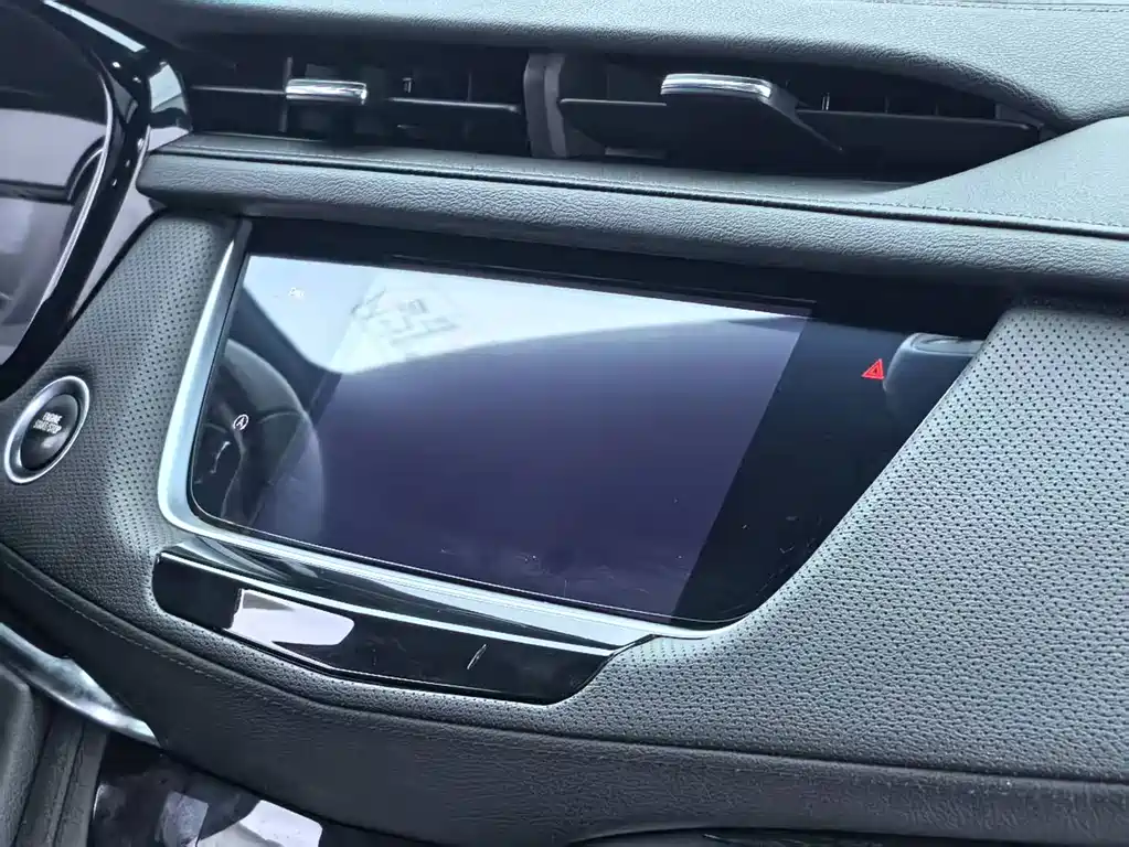 Cadillac XT5 — миниатюра 6