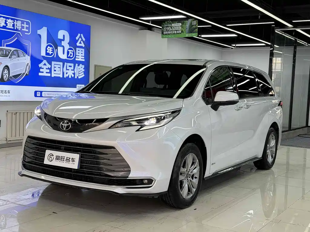 Toyota Sienna 2024