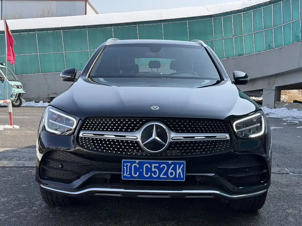 MERCEDES-BENZ GLC