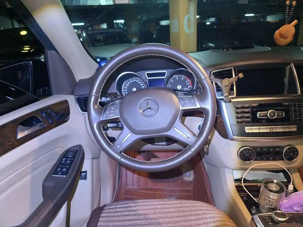 Mercedes-Benz M-Class — миниатюра 3