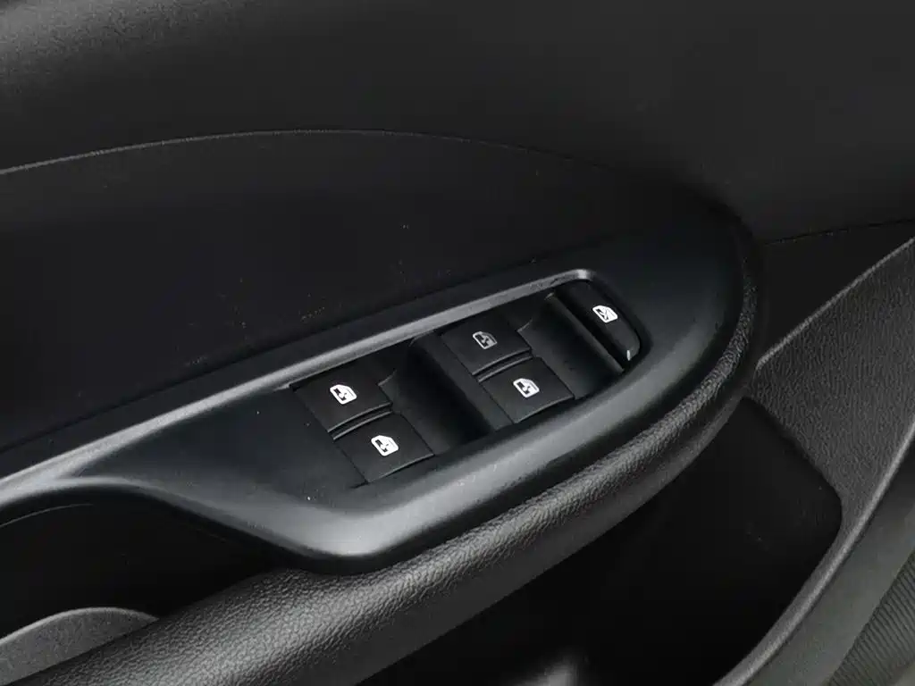 Buick Excelle — миниатюра 9