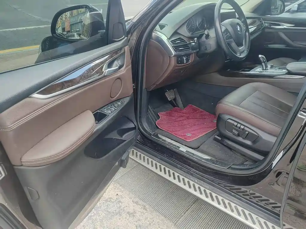 BMW X5 (Import) — миниатюра 6