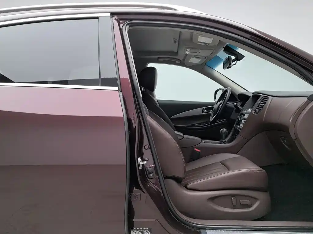 Infiniti QX50 — миниатюра 23