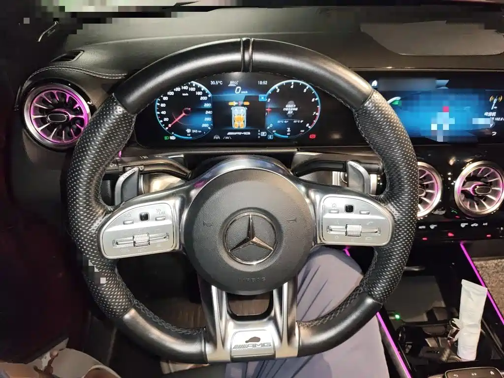 Mercedes-Benz GLB AMG — миниатюра 6
