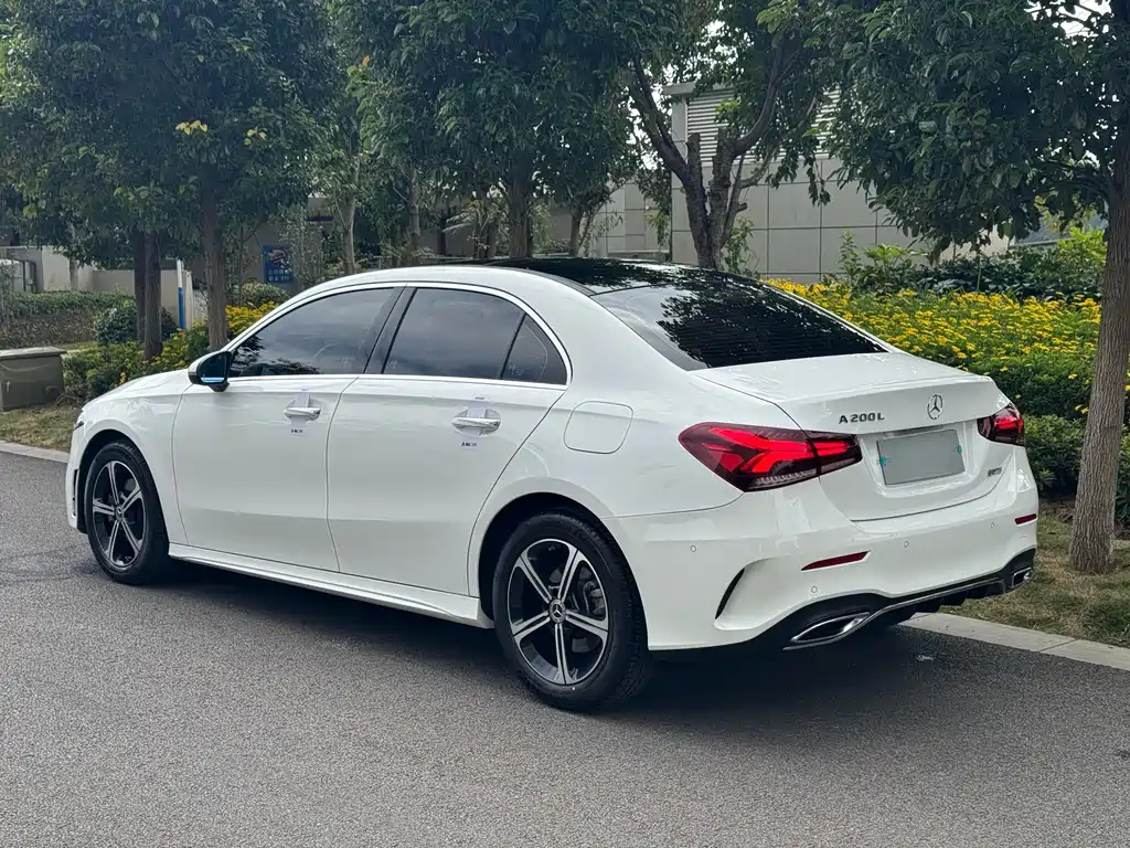 MERCEDES-BENZ A CLASS