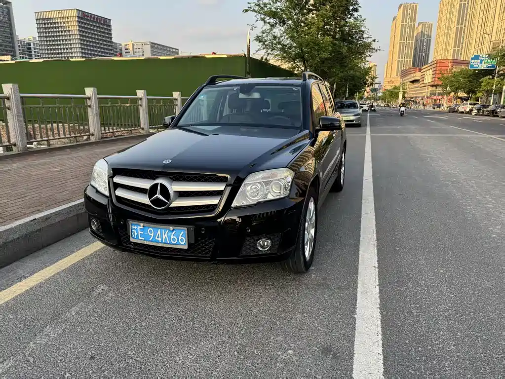 Mercedes-Benz GLK-Class (Import) 2011