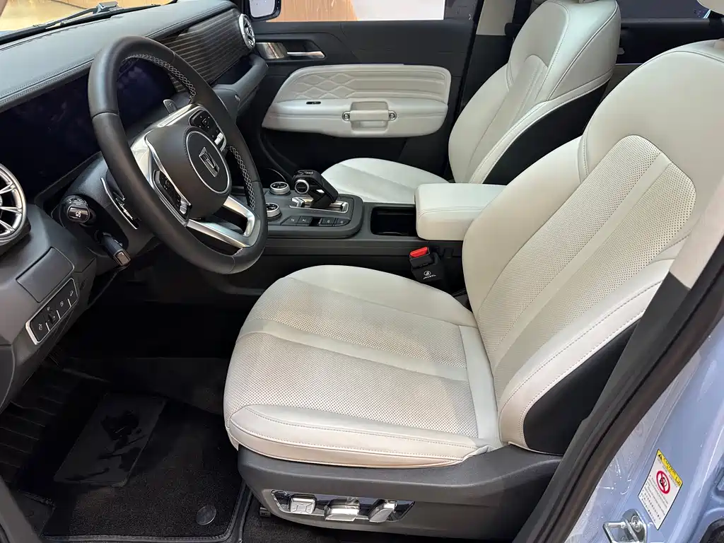 TANK TANK 300 NEW ENERGY