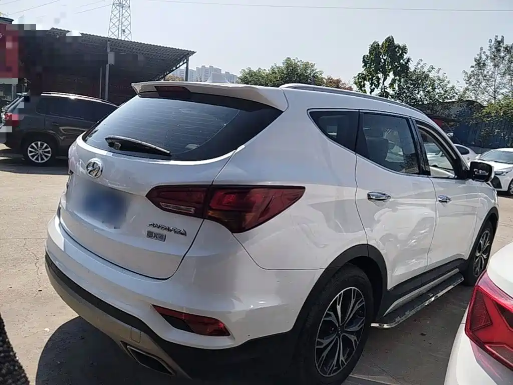 Hyundai Santa Fe — миниатюра 7