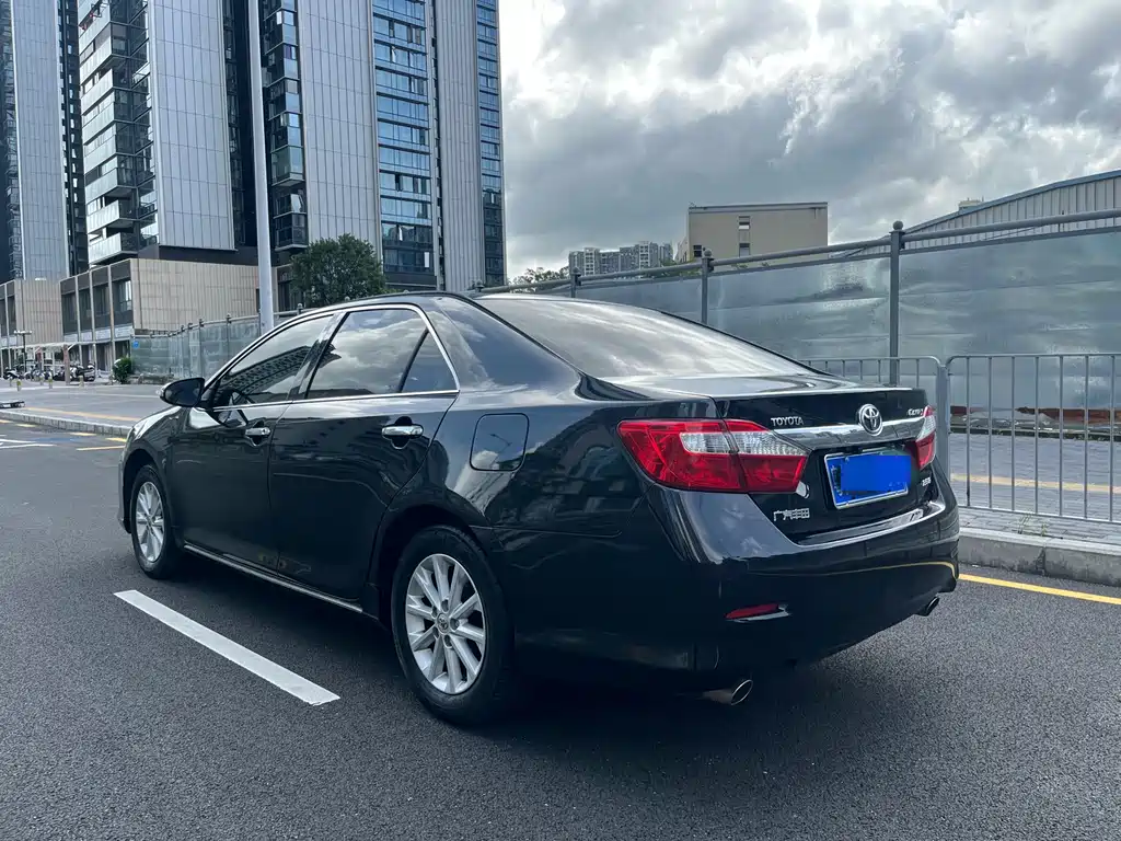 Toyota Camry 2012 2.5G Luxury