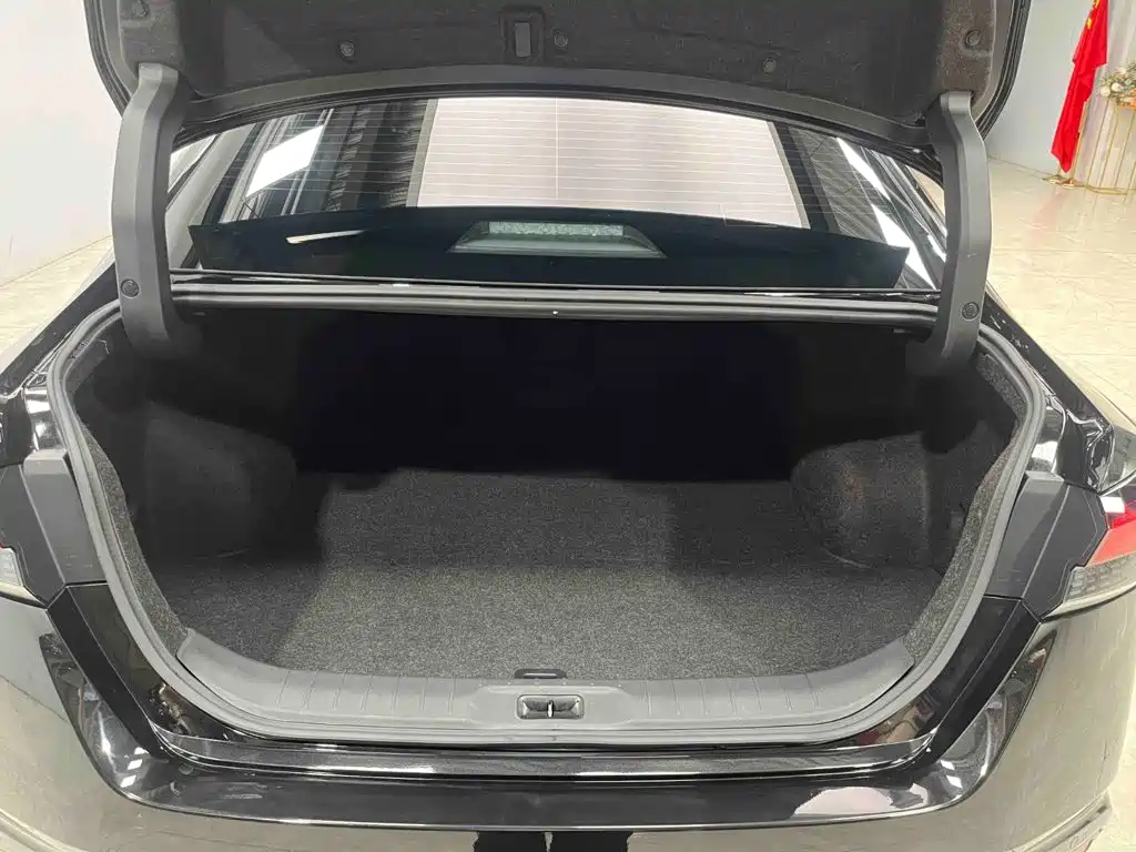 Nissan Teana — миниатюра 21
