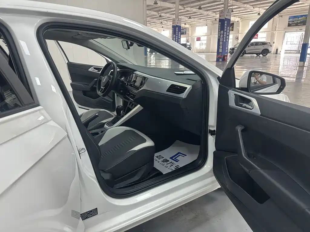 Volkswagen Polo — миниатюра 13