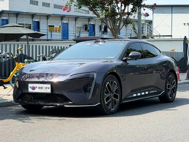 2025 Avatr 06