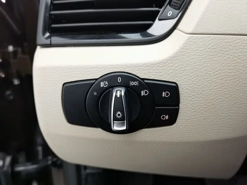 BMW X1 — миниатюра 21