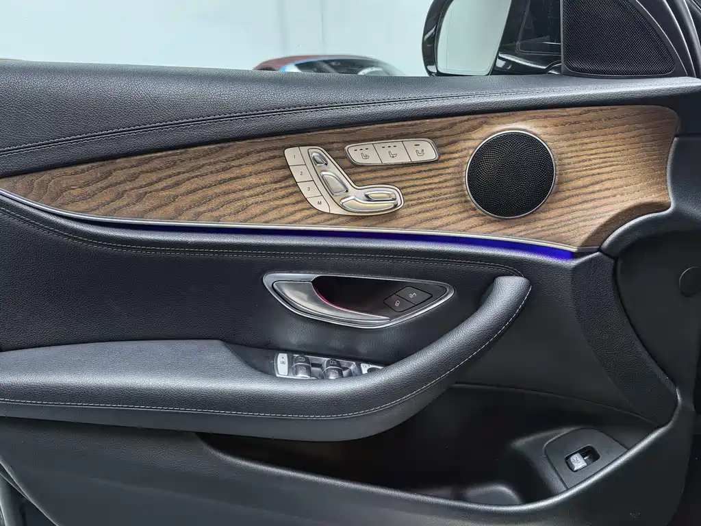 Mercedes-Benz E-Class E 2016 E 300 L Luxury