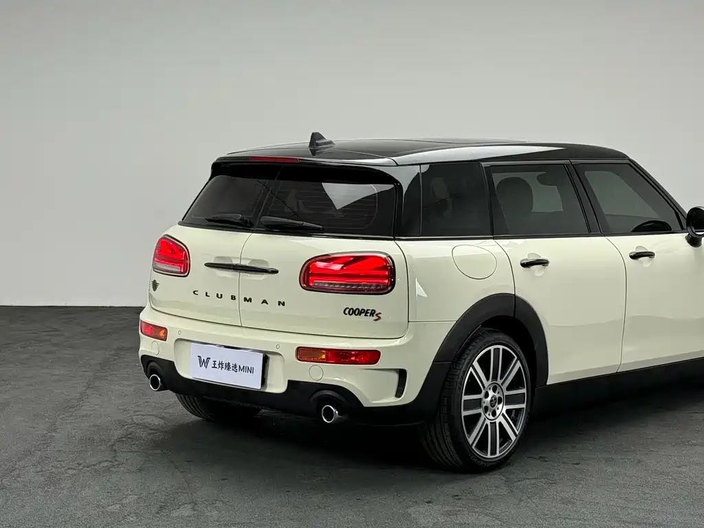 MINI CLUBMAN