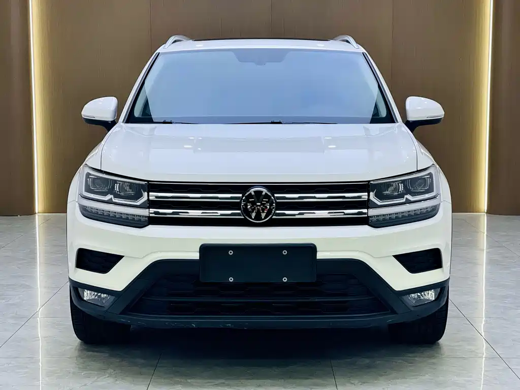 Volkswagen Tharu — миниатюра 2