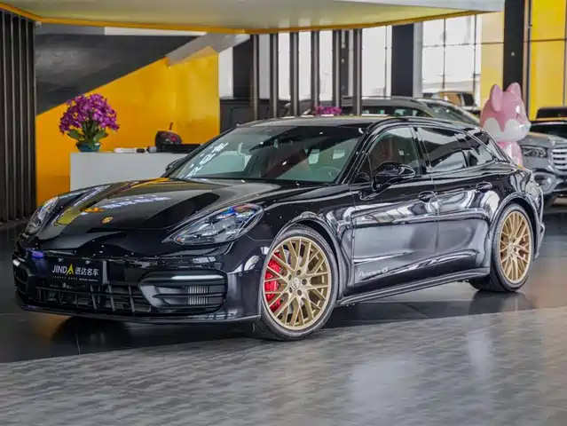 PORSCHE PANAMERA 2022