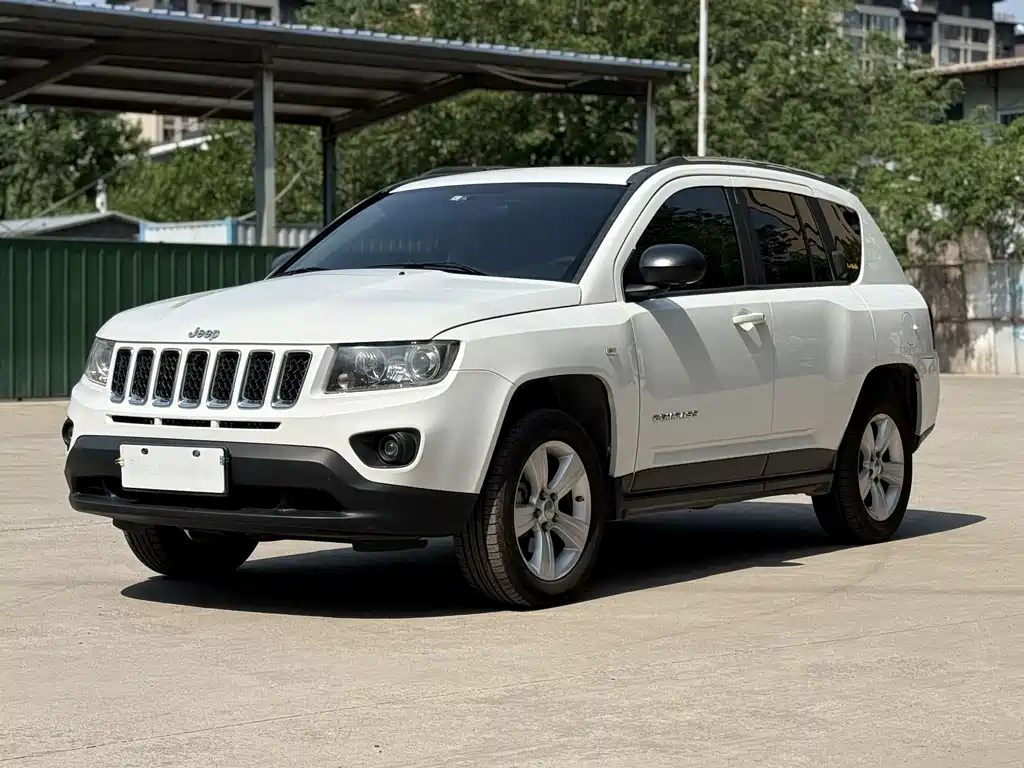 Jeep Compass (Import) 2014