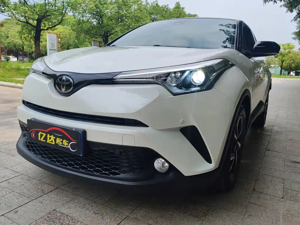 Toyota C-HR — миниатюра 8